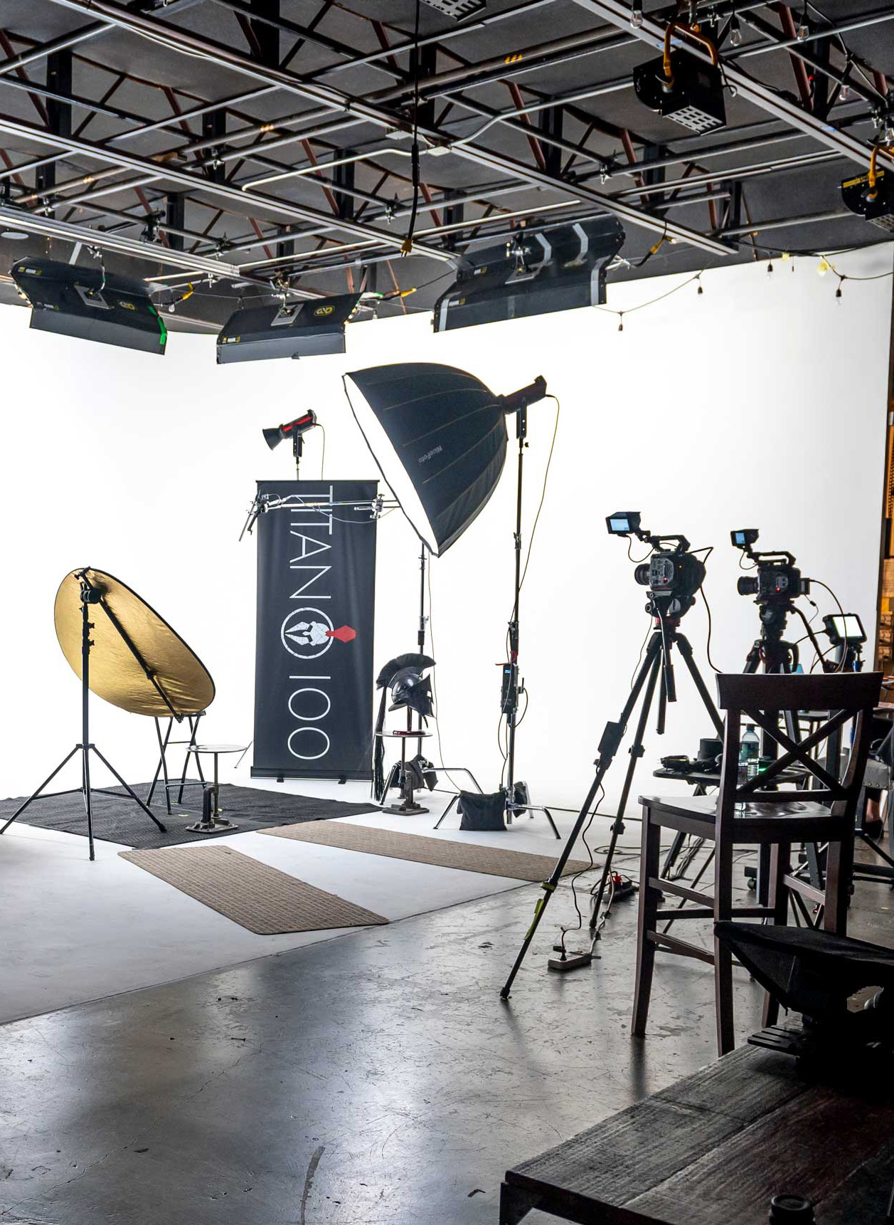 Studio_SetUp_vertical